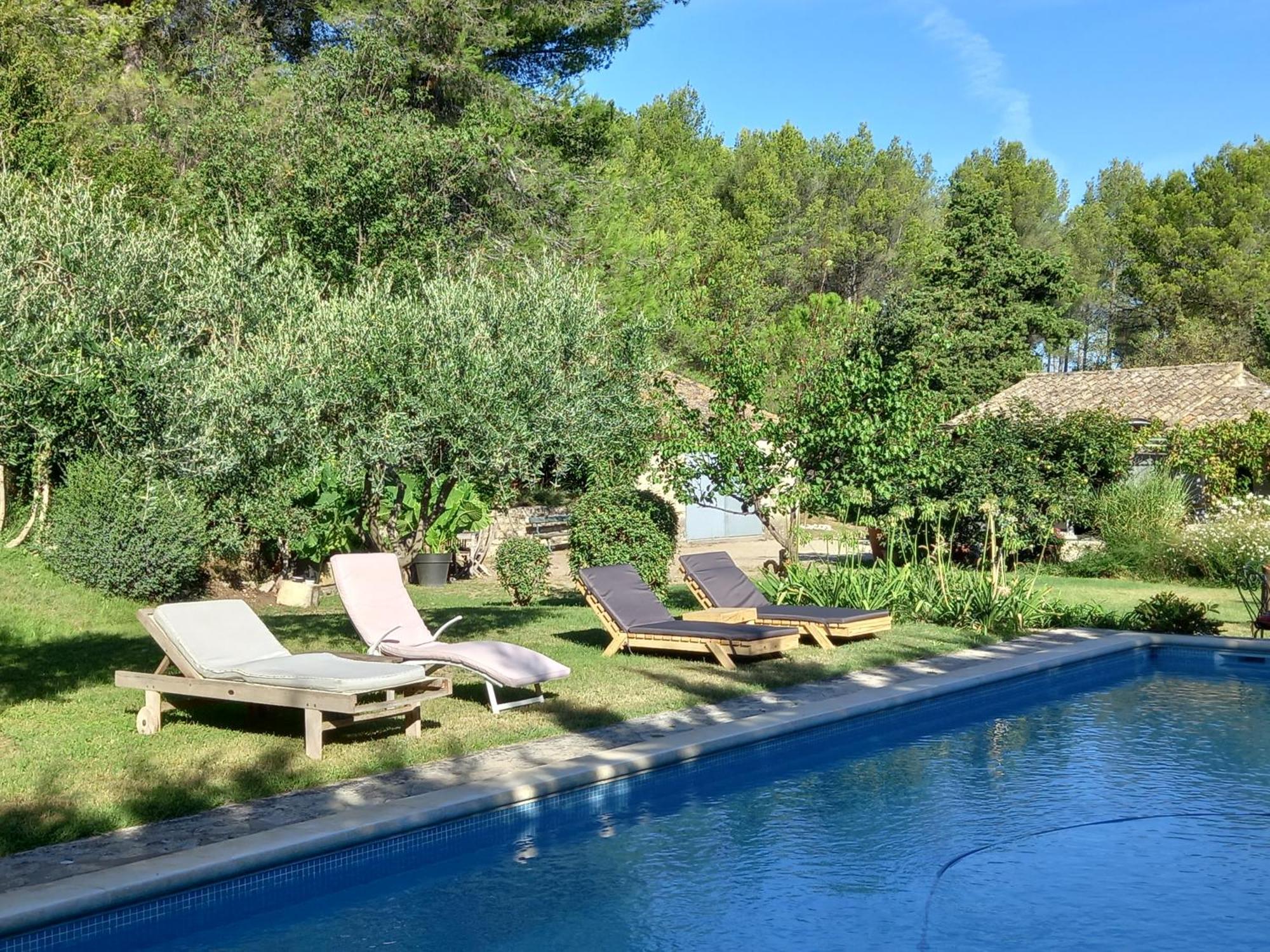 La Roulotte Du Petit Paradis Saint-Rémy-de-Provence Exteriör bild